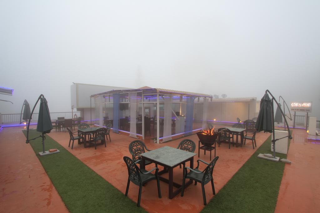 Orchid Square Hotel Coonoor Exterior photo